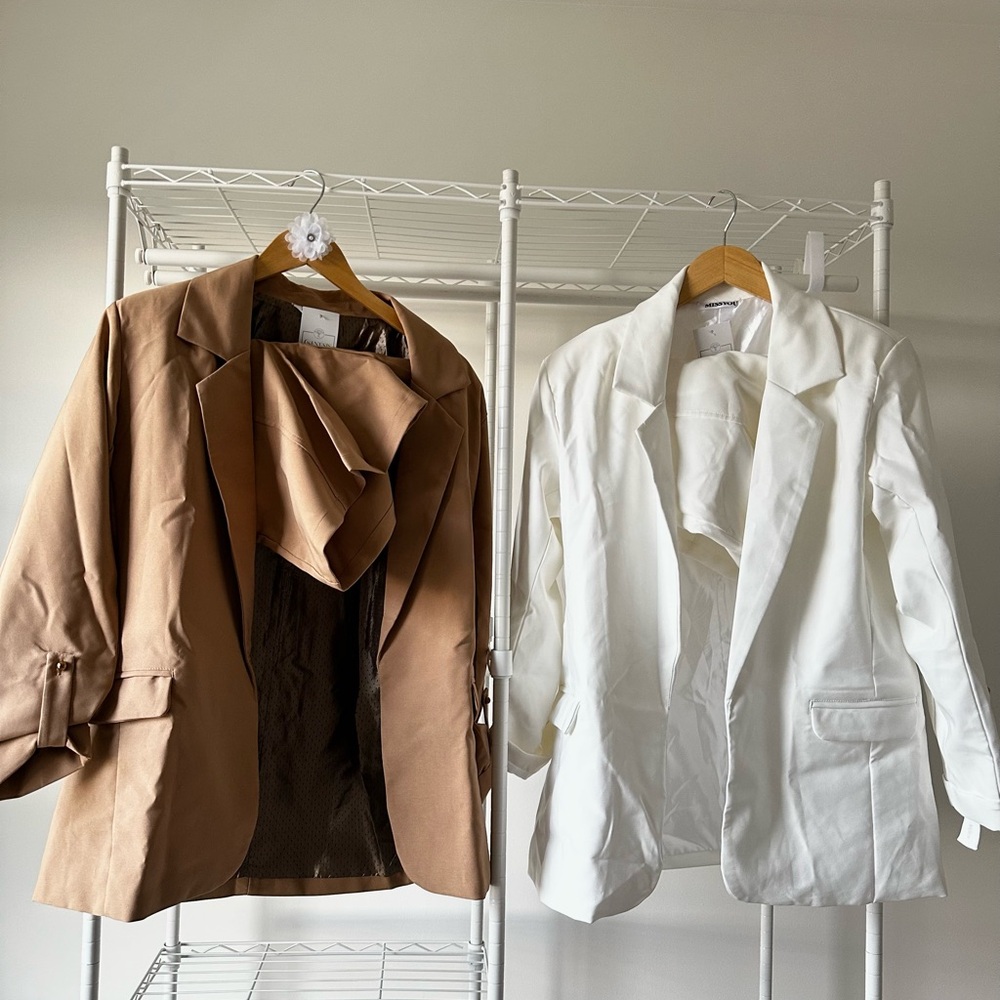 Elegant Women's Set Tan and White